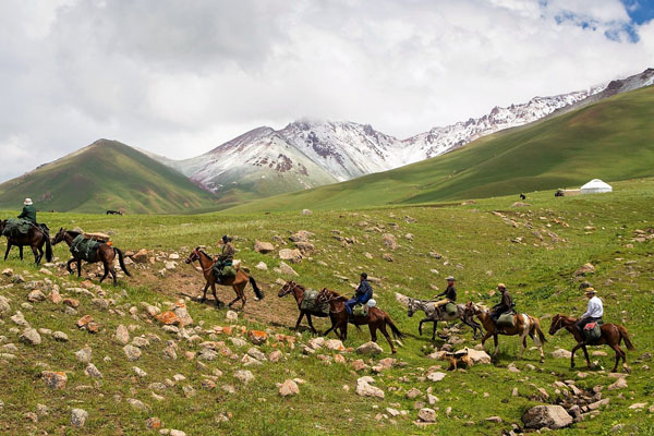 Rajdy konne kierunek Kirgistan Azja